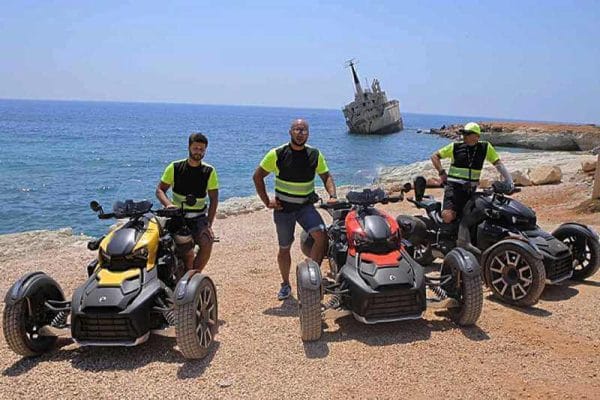 אופנועי רייקר בטיול בקפריסין