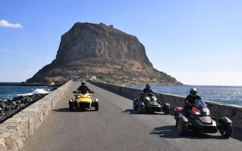 טיול קאן-אם רייקרים וספיידרים ביוון